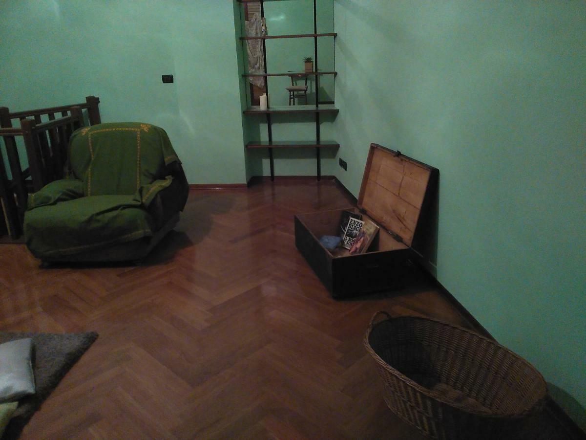 Гостевой дом Casa Aromi Ed Arte Асти Экстерьер фото