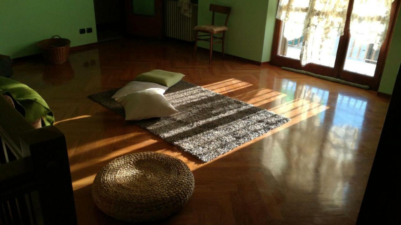Гостевой дом Casa Aromi Ed Arte Асти Экстерьер фото